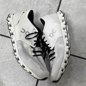 ON Running Cloud X Women’s Sneaker